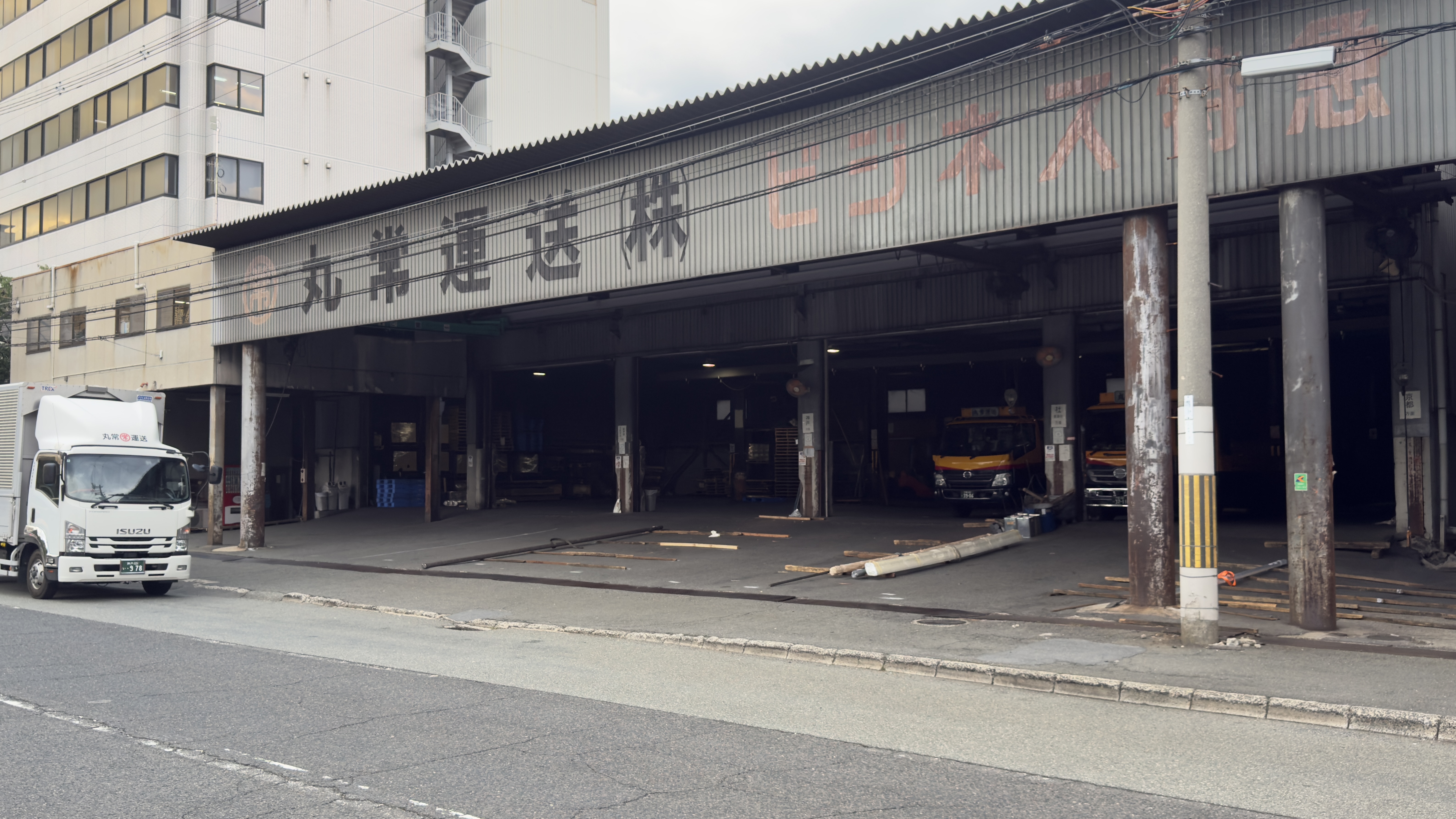 和気あいあいとした職場風景